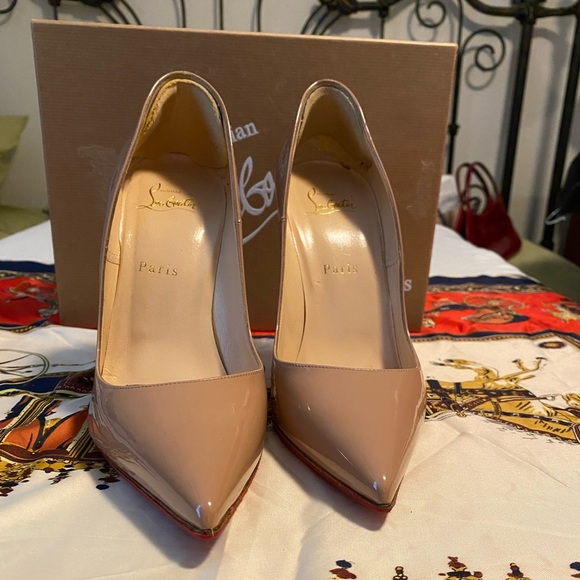 Christian Louboutin- So Kate - Picture 4 of 6